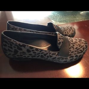 Dansko fantastic leopard print size 40